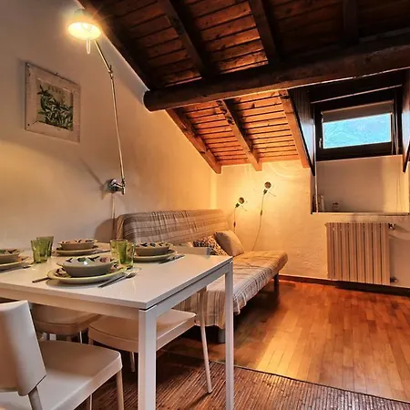 Holiday home Logicasa Tower Gate Lake Como